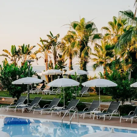 Selene & (adults Only) 5* Avsallar