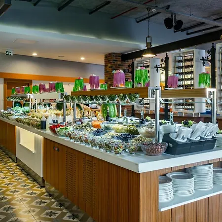 Selene & (adults Only) Avsallar