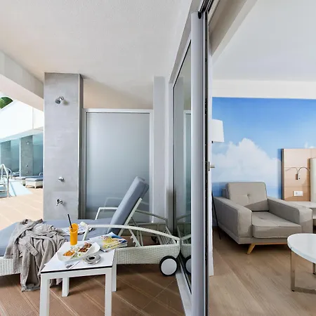 Selene & (adults Only) 5* Avsallar