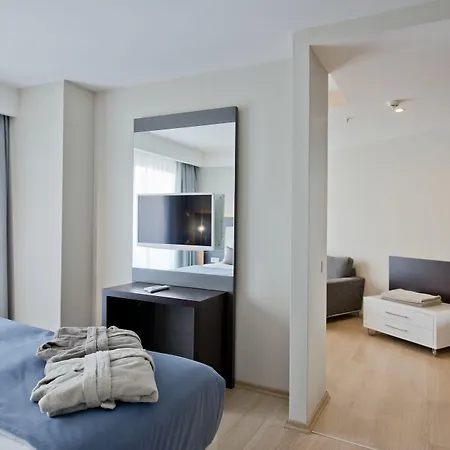 Selene & (adults Only) 5*