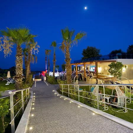 Selene & (adults Only) Avsallar